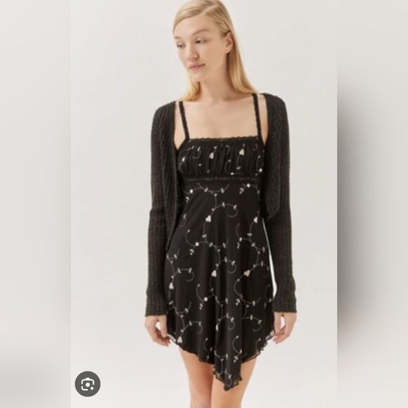 NWT Urban Outfitters Black Nikita Embroidered Hanky Hem Mini Floral Dress - Picture 1 of 8